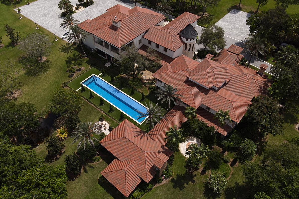 Spacious Estate Featuring Vintage Verea Clay Roof and Pool